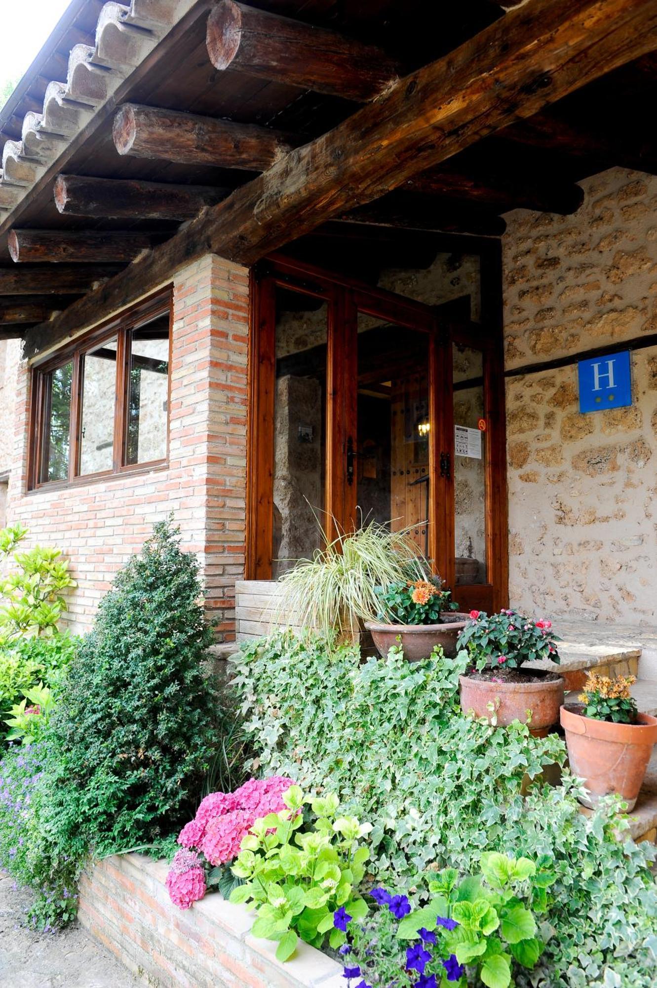 Font Del Pas Hotel Beceite Luaran gambar