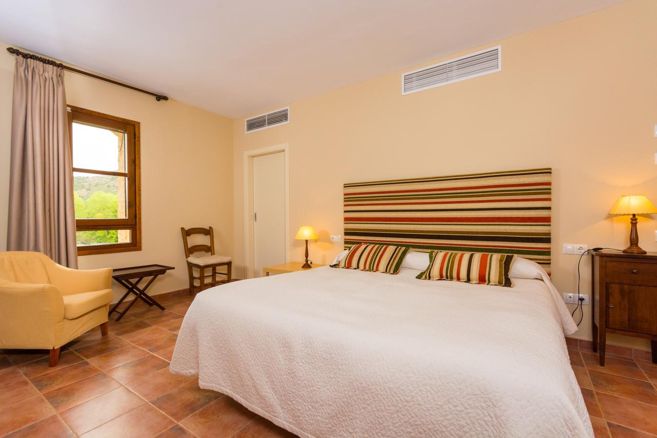 Font Del Pas Hotel Beceite Luaran gambar
