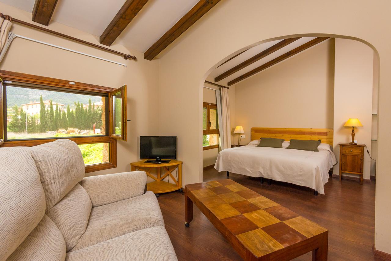 Font Del Pas Hotel Beceite Luaran gambar